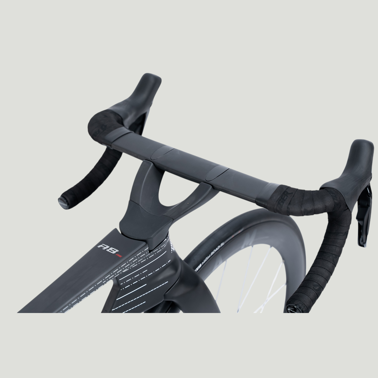 Avenger R8RS Complete Bike