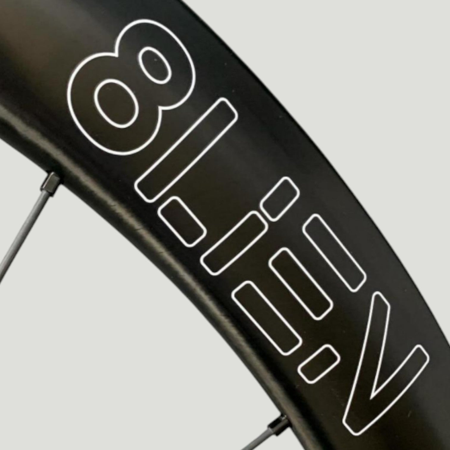 8LIEN L Series Wide | Underdogs Cycling