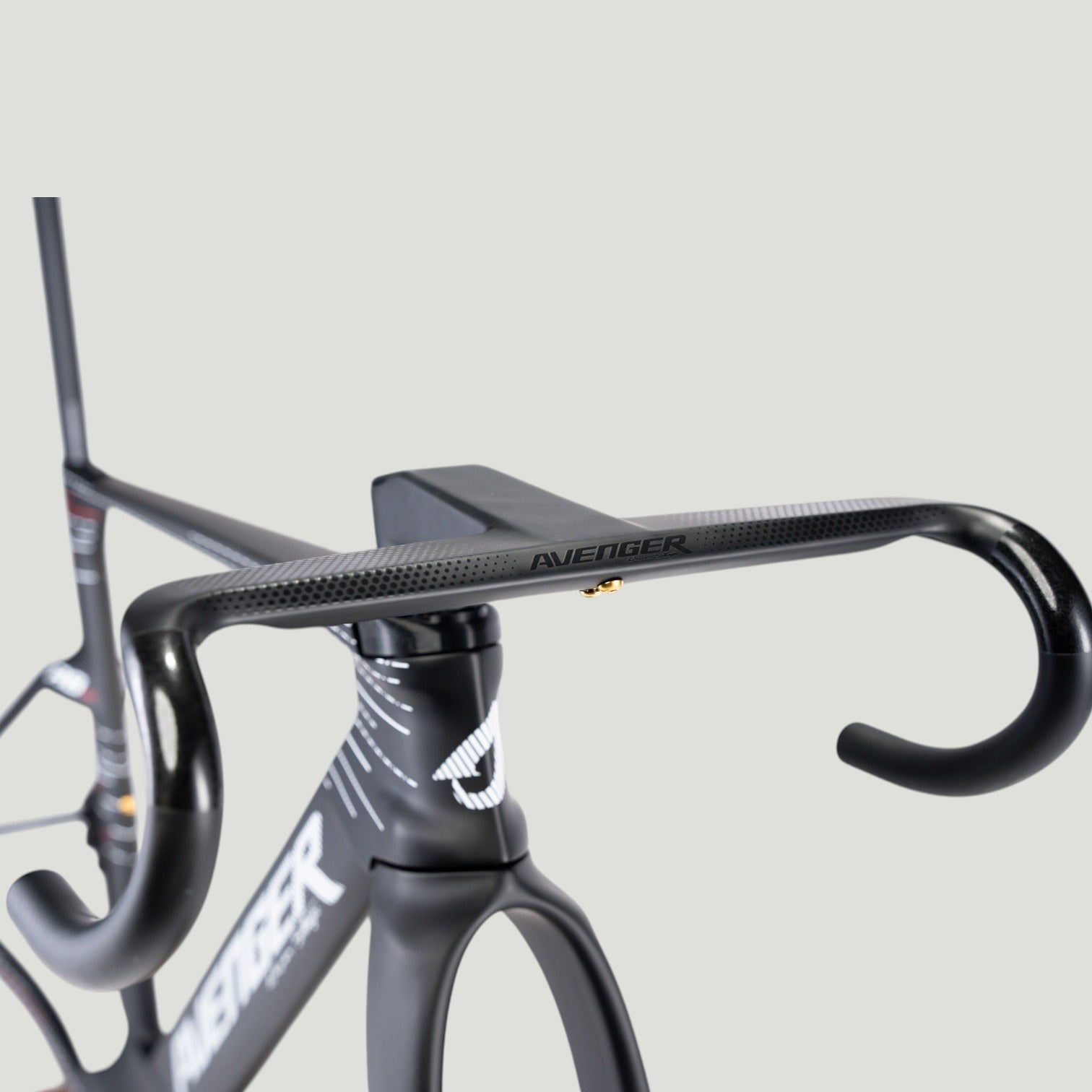 AVENGER R8RS Aero Frameset