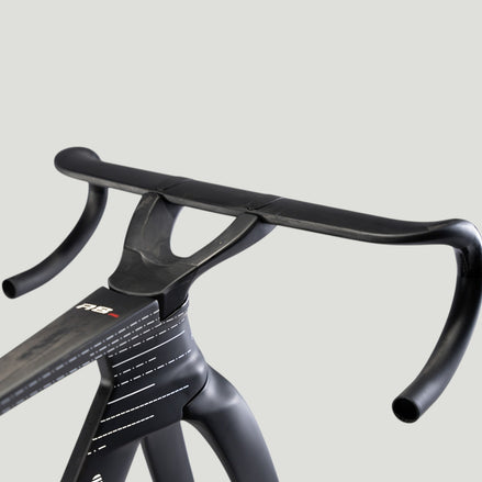 AVENGER R8RS Aero Frameset