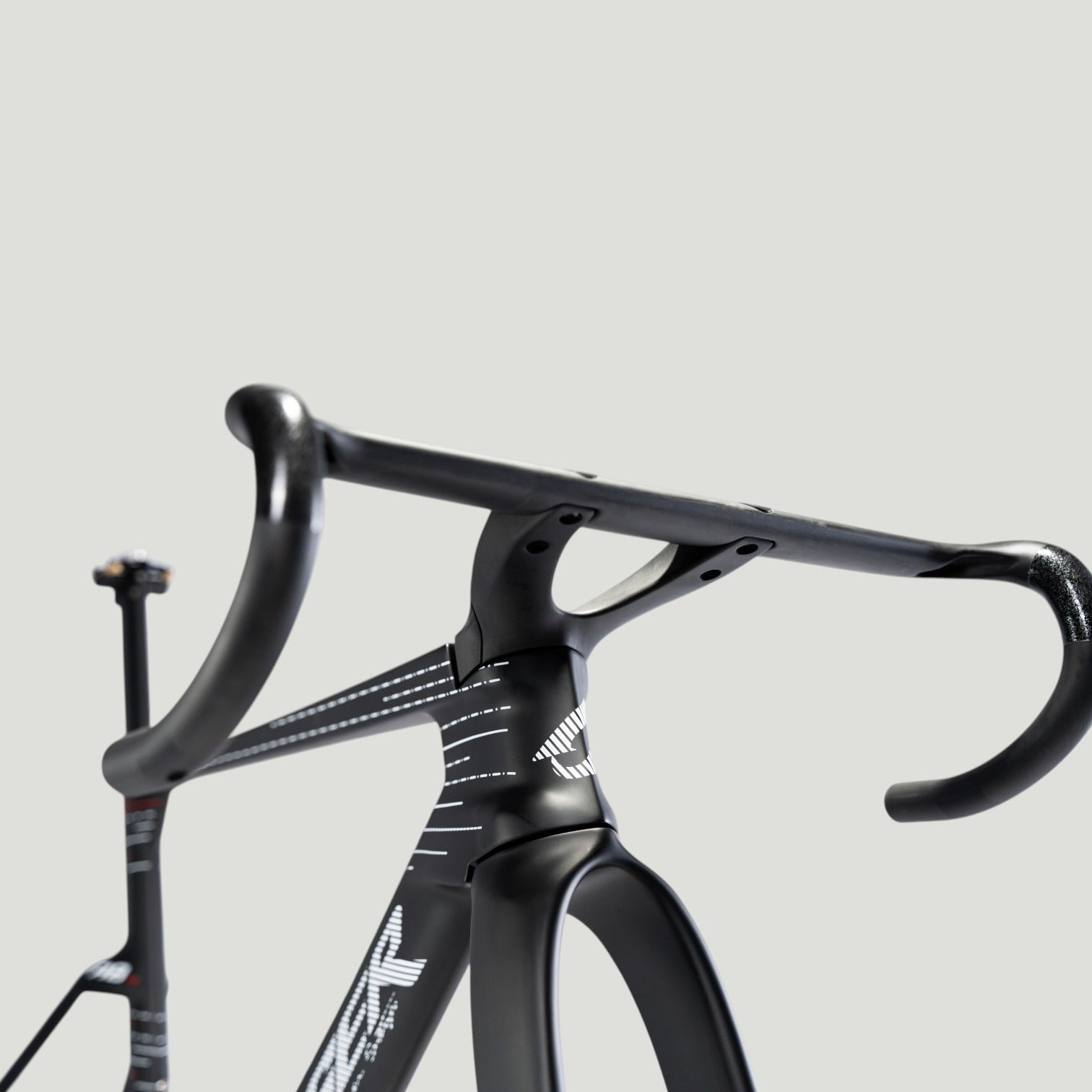 AVENGER R8RS Aero Frameset