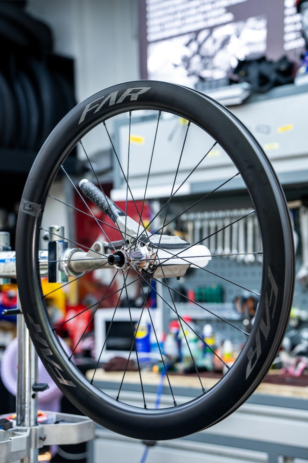 2026 Farsports C Series carbon wheelset with CH01 ratchet hubs and Alpina Ultralite steel spokes