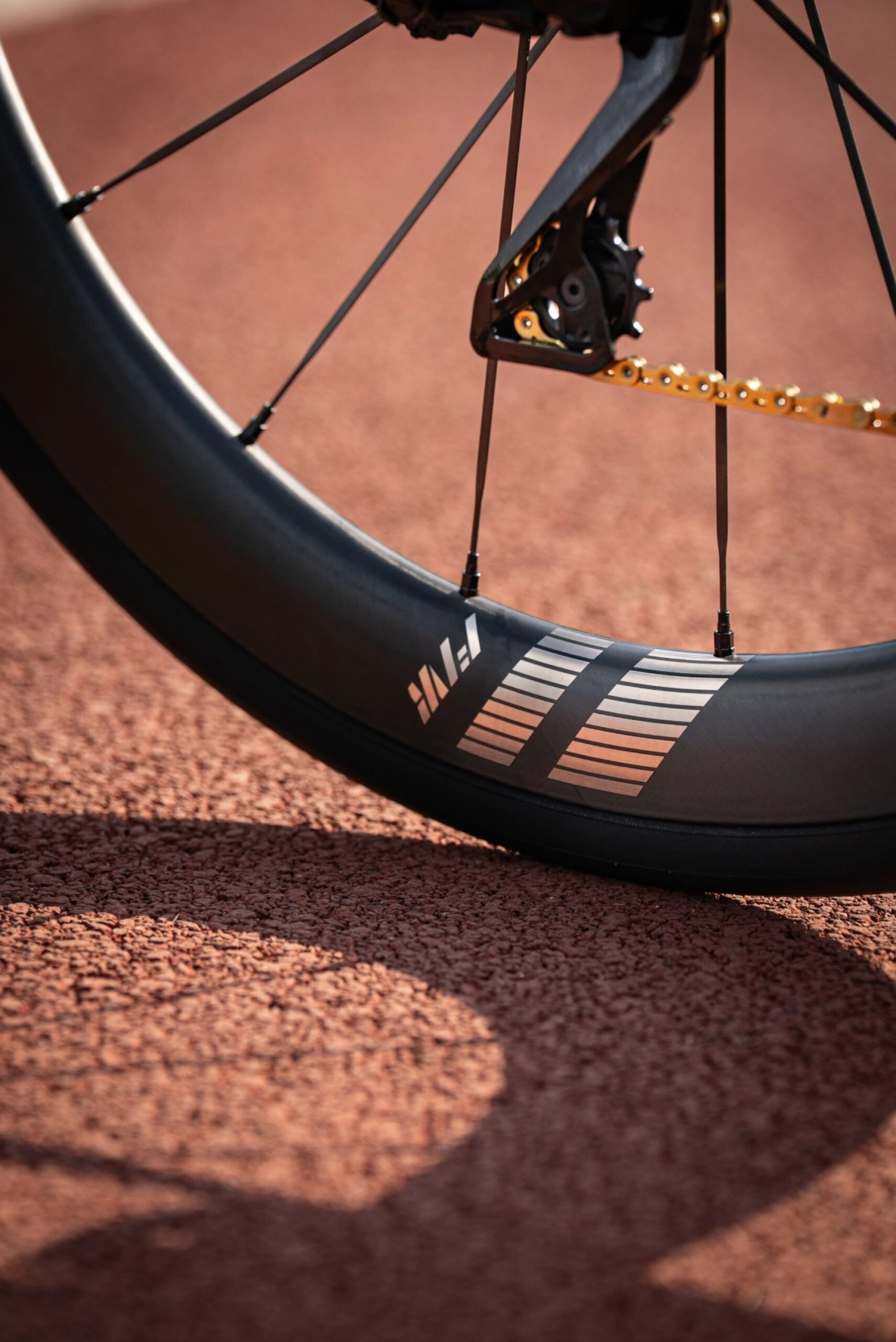 2026 FARSPORTS EVO S Series carbon wheelset lifestyle image